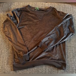 Medium Honeydew Gray Sweatsuit Top. Long Sleeve, Soft.